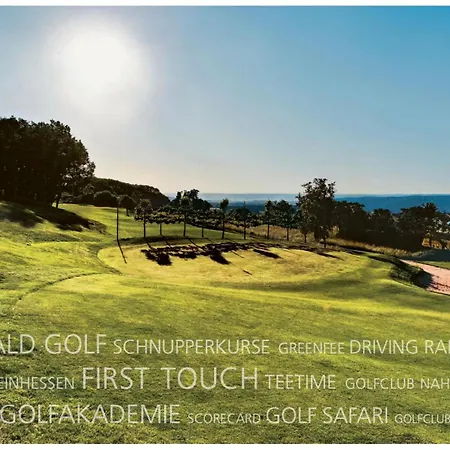 Am Golfplatz * シュトロームベルク